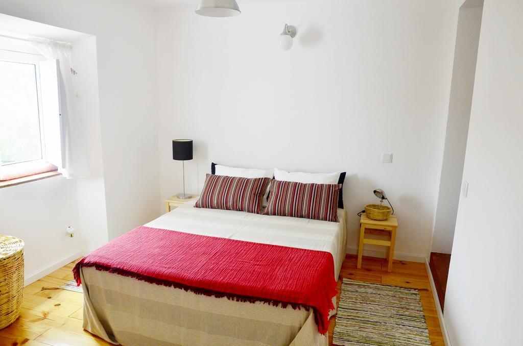 Casa Do Funil Guest House แมร์โตลา ห้อง รูปภาพ